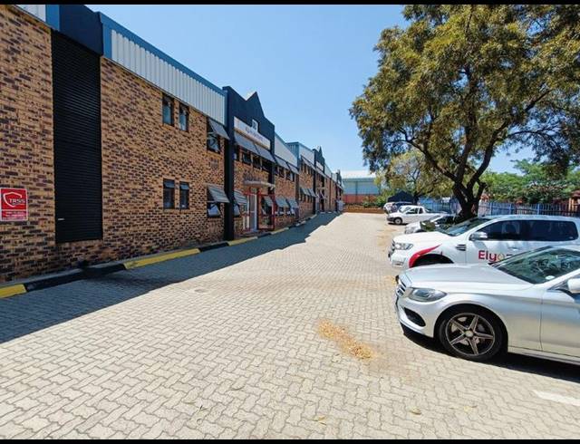 INDUSTRIAL PROPERTY TO RENT IN KAYA SAND